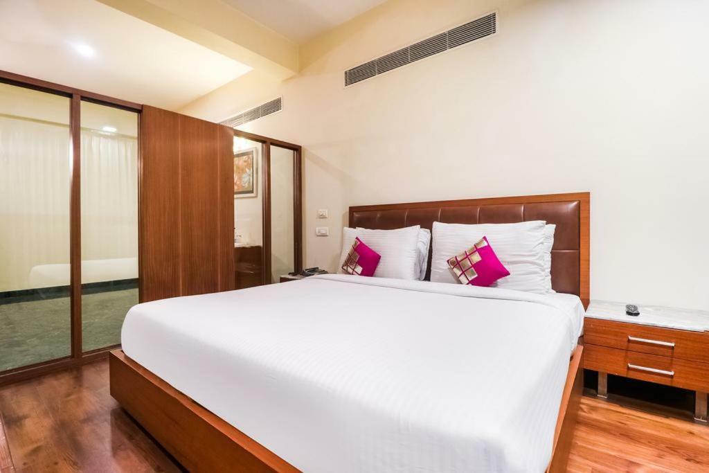 La Silver Leaf Hotel Nawashahr Luaran gambar